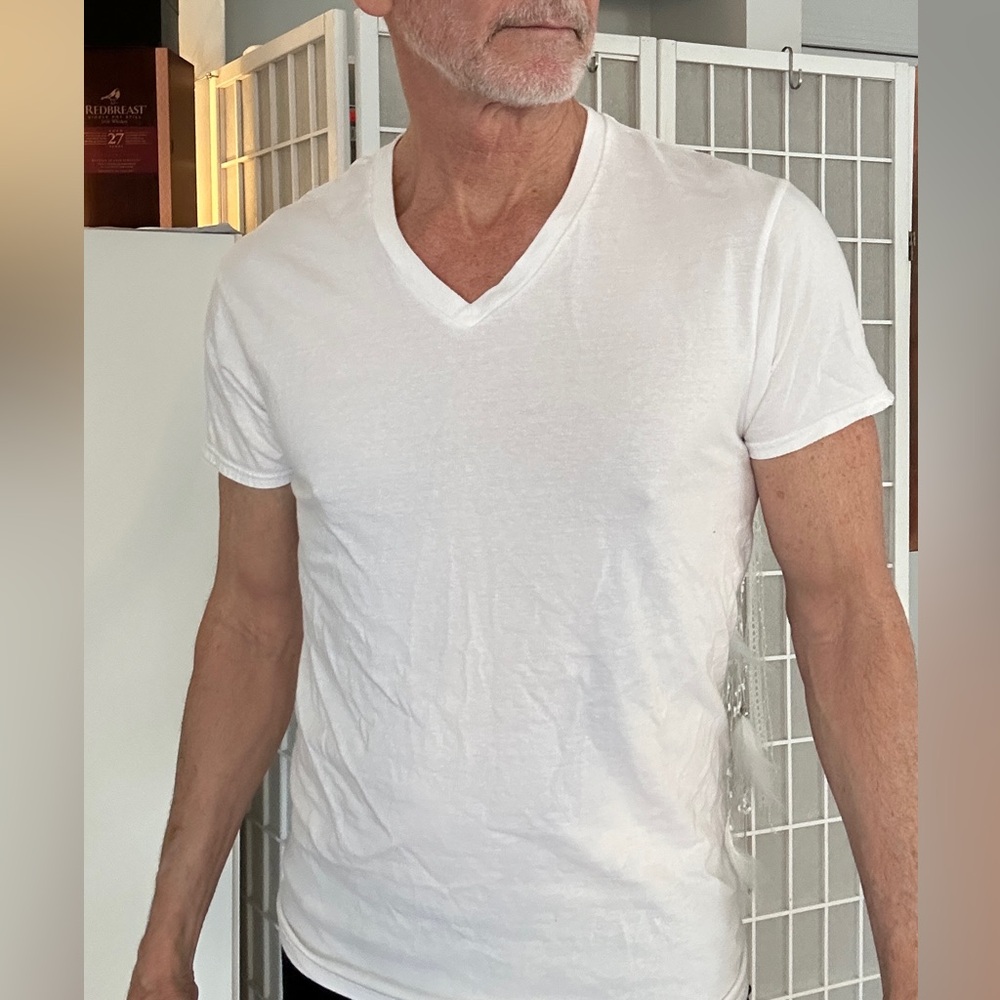 Gilden white t-shirts, 3! Worn once!